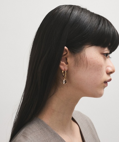 ADAM ET ROPE'（アダムエロペ）の「LES BIJOUX ガラスビーズフープピアス（ピアス（両耳用）・レディース・シルバー/ゴールド・FREE）」の2枚目の写真