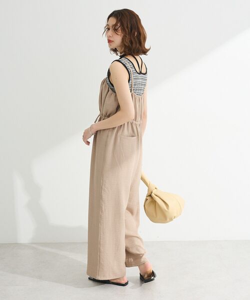 Green Parks(グリーンパークス)の「胸元バルーンウエストリボンサロペット(サロペット/オーバーオール・レディース・ライトベージュ/ブラック・FREE)」の8枚目の写真