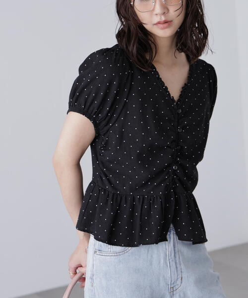 FREE'S MART(フリーズマート)の「◆ペプラムギャザーブラウス(シャツ/ブラウス・レディース・ブルー/ホワイト系その他/ブラウン/ブラック・FREE)」の16枚目の写真