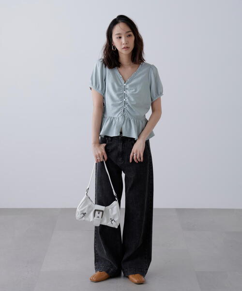 FREE'S MART(フリーズマート)の「◆ペプラムギャザーブラウス(シャツ/ブラウス・レディース・ブルー/ホワイト系その他/ブラウン/ブラック・FREE)」の5枚目の写真