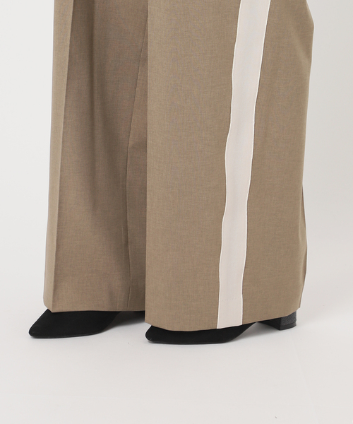 journal standard L'essage（ジャーナルスタンダードレサージュ）の「ライトラインパンツ（スラックス・レディース・チャコールグレー/ベージュ・36/38）」の7枚目の写真