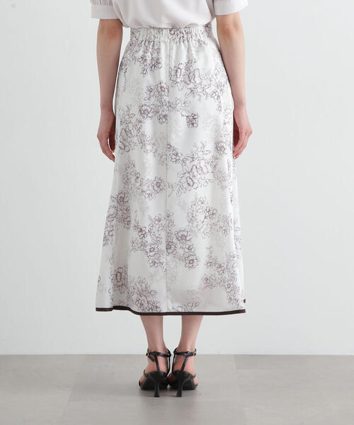 PROPORTION BODY DRESSING（プロポーションボディドレッシング）の「モノトーンシアーフラワースカート / 1215120505（スカート・レディース・ブラウン/ダークグレー・SMALL/MEDIUM/X-SMALL）」の17枚目の写真