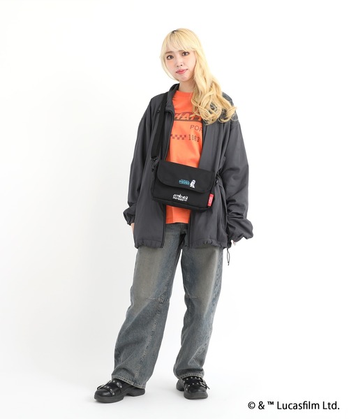 Manhattan Portage（マンハッタンポーテージ）の「FAR ROCKAWAY BAG MAGNET 2025 ／STAR WARS（ショルダーバッグ・メンズ・ブラック・X-SMALL）」の4枚目の写真