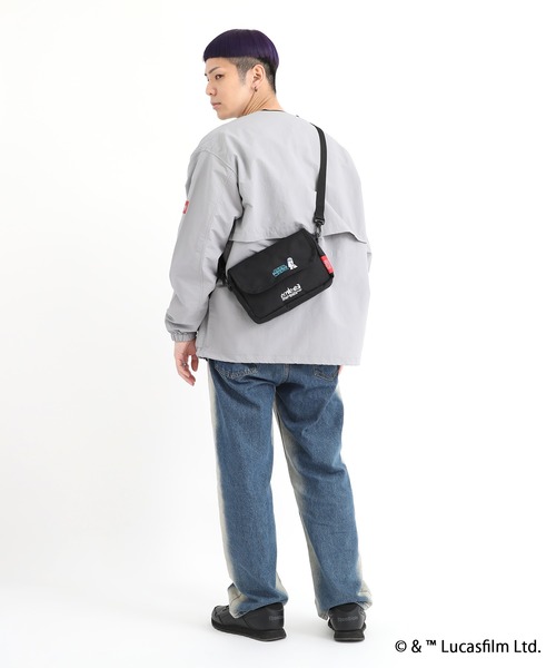 Manhattan Portage（マンハッタンポーテージ）の「FAR ROCKAWAY BAG MAGNET 2025 ／STAR WARS（ショルダーバッグ・メンズ・ブラック・X-SMALL）」の2枚目の写真