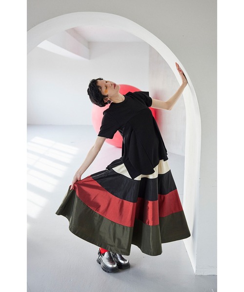 MULTI BORDER VOLUME SK（スカート）｜OMMO（オーエムエムオー）の