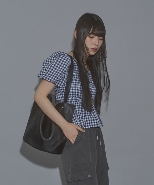 Nu(ニュー)の「【Nu】ボートネックシャーリングブラウス(シャツ/ブラウス・レディース・グリーン/オフホワイト/チェック・M)」の3枚目の写真