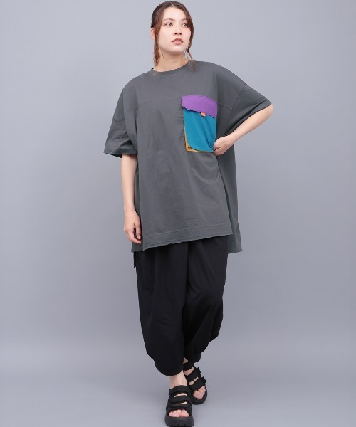 チチカカ（チチカカ）の「ナイロンビッグポケットＴシャツ（Tシャツ/カットソー・メンズ・グレー/チャコールグレー/グリーン・FREE）」の4枚目の写真
