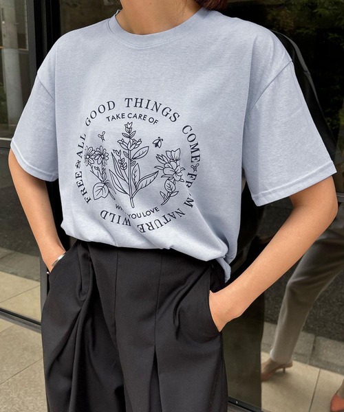 LOWO（ロワ）の「綿混フロントプリントTシャツ カットソー（Tシャツ/カットソー・レディース・ブルー/ホワイト/ネイビー・FREE）」の3枚目の写真