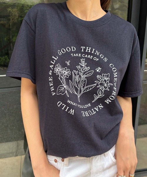LOWO（ロワ）の「綿混フロントプリントTシャツ カットソー（Tシャツ/カットソー・レディース・ブルー/ホワイト/ネイビー・FREE）」の4枚目の写真