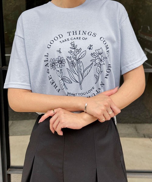 LOWO（ロワ）の「綿混フロントプリントTシャツ カットソー（Tシャツ/カットソー・レディース・ブルー/ホワイト/ネイビー・FREE）」の5枚目の写真