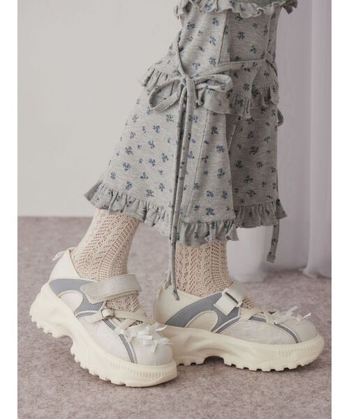 merry jenny（メリージェニー）の「ribbonジャガードスニーカー（スニーカー・レディース・ブルー/オフホワイト/ブラック・MEDIUM/LARGE）」の17枚目の写真