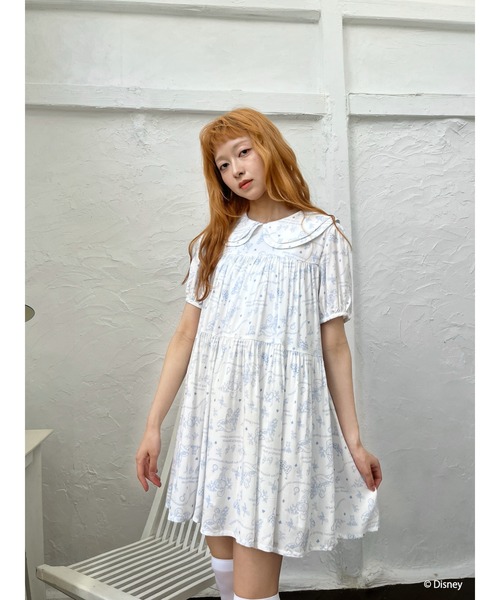 Disney(ディズニー)の「【Disney】ふしぎの国のアリス/トワル・ドゥ・ジュイSTYLEダブルカラーワンピース(ワンピース・レディース・ネイビー/ブルー・FREE)」の9枚目の写真