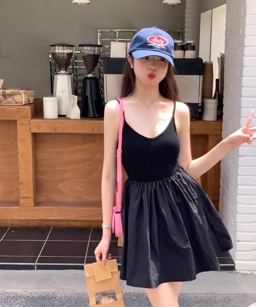shopnikoniko(ショップニコニコ)の「キャミワンピース ミニ丈 チュニック フレア キャミソール ワンピース(ワンピース・レディース・ホワイト/ブラック・フリー)」の3枚目の写真