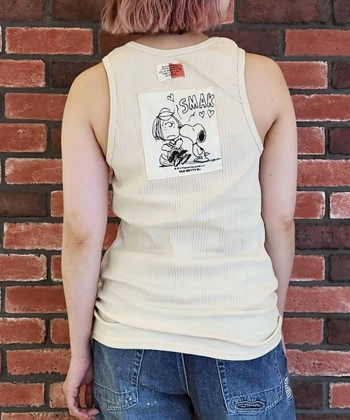 SNOOPY×OLD BETTY'S(スヌーピーカケルオールドベティーズ)の「スヌーピー【SNOOPY】Random Rib Tank Top(タンクトップ・レディース・ベージュ/オフホワイト・FREE)」の1枚目の写真