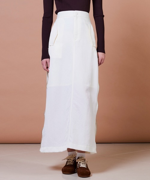 DOUBLE STANDARD CLOTHING(ダブルスタンダードクロージング)の「MA-1 スカート(スカート・レディース・ブラック/オフホワイト・38/36)」の2枚目の写真