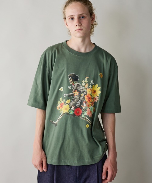 rehacer(レアセル)の「rehacer : Blooming Exit Relax Fit T-Shirt / ブルーミング イクジット リラックスフィットTシャツ(Tシャツ/カットソー・メンズ・スミクロ/グリーン/ブルー・SMALL/MEDIUM/LARGE/X-LARGE)」の13枚目の写真