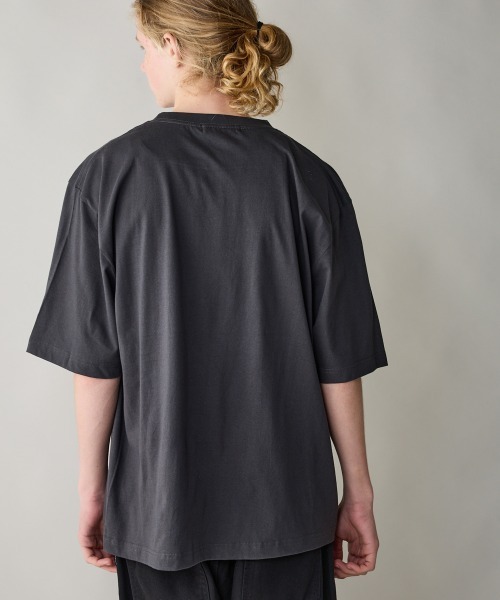 rehacer(レアセル)の「rehacer : Blooming Exit Relax Fit T-Shirt / ブルーミング イクジット リラックスフィットTシャツ(Tシャツ/カットソー・メンズ・スミクロ/グリーン/ブルー・SMALL/MEDIUM/LARGE/X-LARGE)」の14枚目の写真