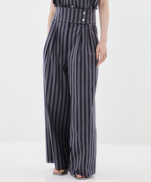 STUDIOUS（ステュディオス）の「【STUDIOUS/ステュディオス】Seersucker Flare Pants/シーサッカーフレアパンツ（その他パンツ・レディース・ブラック/ホワイト/ストライプ・1/2）」の21枚目の写真