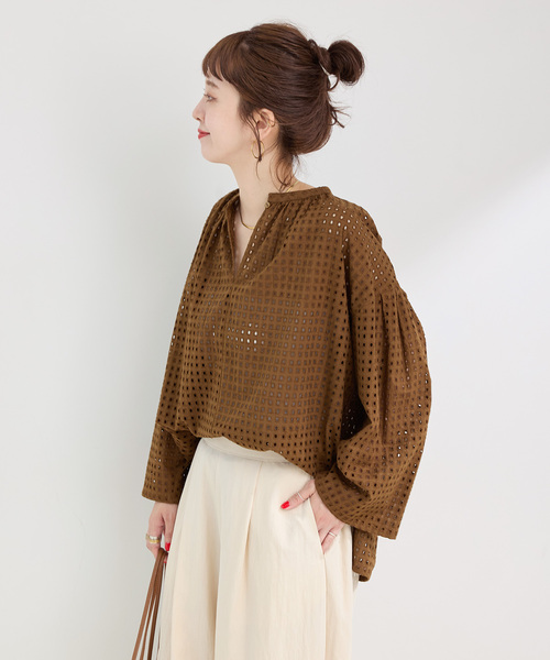 B.C STOCK（ベーセーストック）の「手洗い可 / カットワークブラウス（シャツ/ブラウス・レディース・ブラック/ブラウン・FREE）」の15枚目の写真