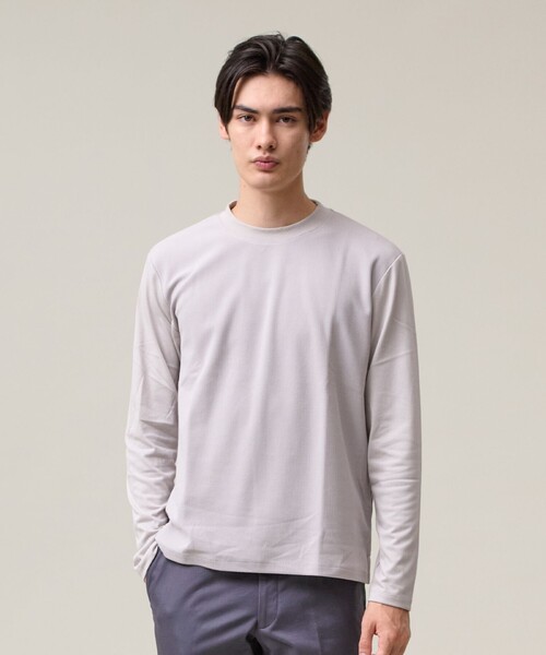 J.PRESS(ジェイプレス)の「オンでもオフでも品よく快適に【UVカット / 接触冷感 / 吸水速乾】【J.PRESS PREMIUM JERSEY】無地 ロングスリーブTシャツ(Tシャツ/カットソー・メンズ・ライトグレー系/ブラック系/ホワイト系/ネイビー系・SMALL/MEDIUM/LARGE/X-LARGE)」の3枚目の写真
