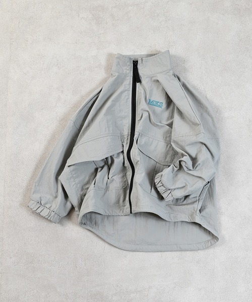 Life Support Products(ライフサポートプロダクツ)の「ナイロンビッグポケットジャケット/セットアップ可能(ナイロンジャケット・キッズ・オレンジ/マスタード/ネイビー/ブラック/カーキ/グレー・80/90/95/100/110/120/130/140/150)」の2枚目の写真