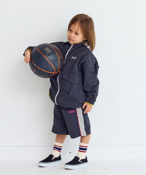 Life Support Products(ライフサポートプロダクツ)の「ナイロンビッグポケットジャケット/セットアップ可能(ナイロンジャケット・キッズ・オレンジ/マスタード/ネイビー/ブラック/カーキ/グレー・80/90/95/100/110/120/130/140/150)」の19枚目の写真