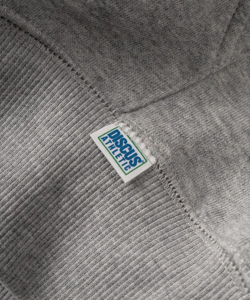 DISCUS（ディスカス）の「【71】【DISCUS/ディスカス】USAコットンブレンド  オーバルワッペンワンポイント刺繍＆ピスネームタグデザイン 裏毛ジップパーカー（パーカー・メンズ・ネイビー/ブラック/グレー/アッシュグレー・M/L/XL）」の11枚目の写真