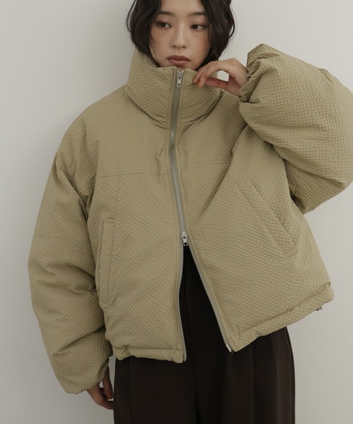 hellam（へラム）の「パディングショートダウンジャケット（ダウンジャケット/コート・レディース・カーキ/ブラック/アイボリー/ネイビー/ベージュ/チャコール/キャメル/ブラウン/ブラック系その他/ホワイト系その他/ベージュ系その他・FREE）」の8枚目の写真