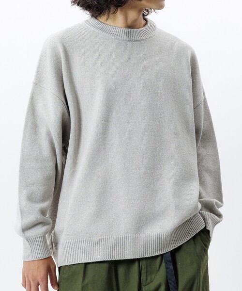 FREAK'S STORE（フリークスストア）の「限定展開 Relax Fit リラックスフィット イージーケア ウォッシャブル クルーネックニット（ニット/セーター・メンズ・ブラック/グレー/チャコールグレー/オリーブ/ネイビー/バーガンディー/ブラウン・SMALL/LARGE/MEDIUM）」の3枚目の写真