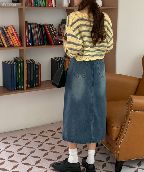 AMAJI(アマジ)の「フロントスリットデニムロングスカート(スカート・レディース・ブラック/ブルー/ライトブルー・SMALL/MEDIUM/LARGE)」の5枚目の写真
