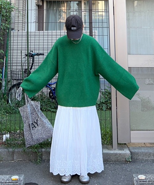 notch.（ノッチ）の「【 notch. by KR 】カーブスリーブオーバーサイズニット（ニット/セーター・レディース・ブラウン/ブラック/ネイビー/グリーン・M）」の6枚目の写真