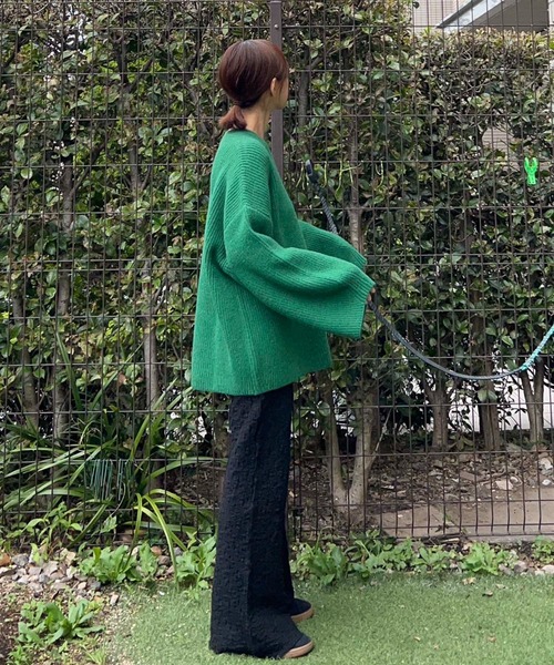 notch.（ノッチ）の「【 notch. by KR 】カーブスリーブオーバーサイズニット（ニット/セーター・レディース・ブラウン/ブラック/ネイビー/グリーン・M）」の7枚目の写真