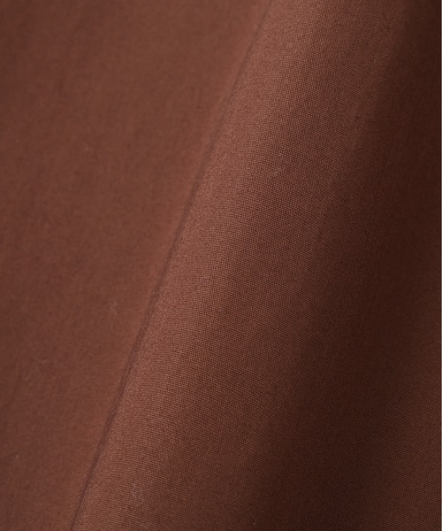 MHL.(エムエイチエル)の「WASHED COTTON PLAINWEAVE(ブルゾン・レディース・ブラック/ボルドー・1/2)」の11枚目の写真