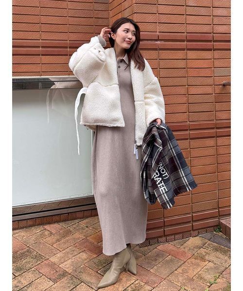 styling/（スタイリング）の「ヘンリーネックニットワンピース（ワンピース・レディース・ベージュ/ブラック/ダークグリーン・0/1）」の18枚目の写真