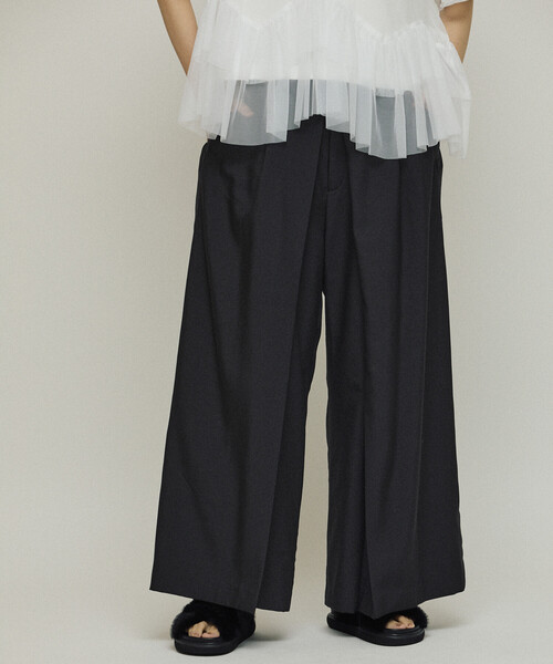 Firsthand(ファーストハンド)の「Firsthand/ファーストハンド フロントタック ワイドスラックスパンツ / ルーズシルエット(スラックス・レディース・ブラック/チャコールグレー・MEDIUM/SMALL)」の3枚目の写真