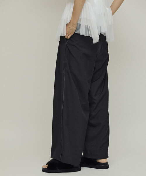 Firsthand(ファーストハンド)の「Firsthand/ファーストハンド フロントタック ワイドスラックスパンツ / ルーズシルエット(スラックス・レディース・ブラック/チャコールグレー・MEDIUM/SMALL)」の9枚目の写真