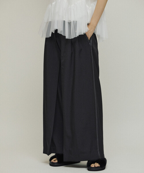 Firsthand(ファーストハンド)の「Firsthand/ファーストハンド フロントタック ワイドスラックスパンツ / ルーズシルエット(スラックス・レディース・ブラック/チャコールグレー・MEDIUM/SMALL)」の11枚目の写真