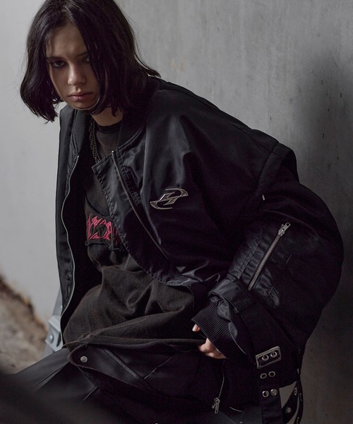 ERAR(エラー)の「【ERAR】ジップアーム2wayハイギミックキルティング中綿MA-1ブルゾン(MA-1・メンズ・ブラック/ワイン・S/M/L/XL)」の10枚目の写真