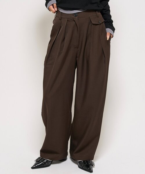 WHO'S WHO gallery（フーズフーギャラリー）の「【WEB限定】HiNTワイドスラックス（スラックス・レディース・ブラック/ブラウン・SMALL/MEDIUM）」の11枚目の写真