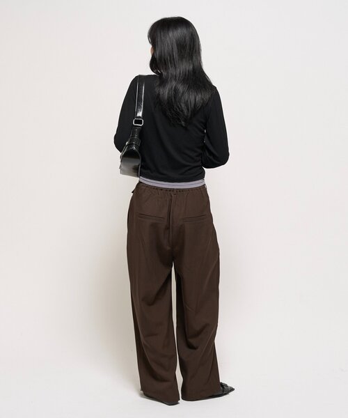 WHO'S WHO gallery（フーズフーギャラリー）の「【WEB限定】HiNTワイドスラックス（スラックス・レディース・ブラック/ブラウン・SMALL/MEDIUM）」の15枚目の写真