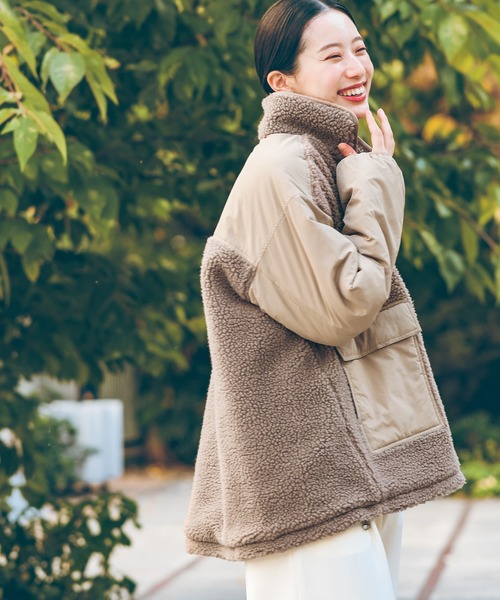 LAKOLE(ラコレ)の「異素材スタンドボアブルゾン / 496626(ブルゾン・レディース・アイボリー/ブラック/ベージュ・FREE)」の10枚目の写真