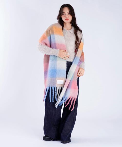 To b. by agnes b.(トゥービーバイアニエスベー)の「ブロックチェック マフラー(マフラー・レディース・ピンク・FREE)」の10枚目の写真