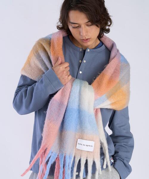 To b. by agnes b.(トゥービーバイアニエスベー)の「ブロックチェック マフラー(マフラー・レディース・ピンク・FREE)」の2枚目の写真