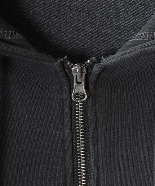 Mark Gonzales（マーク・ゴンザレス）の「MARK GONZALES ARTWORK COLLECTION/マークゴンザレス 別注 グランジ ヴィンテージライク オーバーサイズ ダブルジップ 裏毛 フルジップパーカー フーディー パーカー スウェット レディース メンズ（パーカー・メンズ・チャコール/ホワイト/ブラック・M/L/XL）」の13枚目の写真