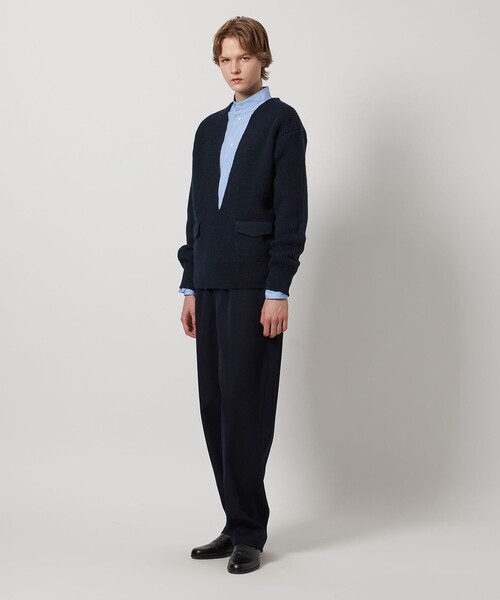 LOEFF(ロエフ)の「<LOEFF>スリットネック ニット プルオーバー(ニット/セーター・レディース・オフホワイト/ネイビー・FREE)」の4枚目の写真