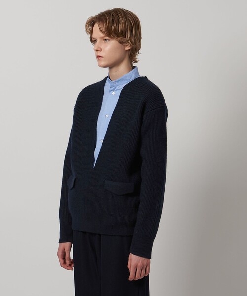 LOEFF(ロエフ)の「<LOEFF>スリットネック ニット プルオーバー(ニット/セーター・レディース・オフホワイト/ネイビー・FREE)」の8枚目の写真