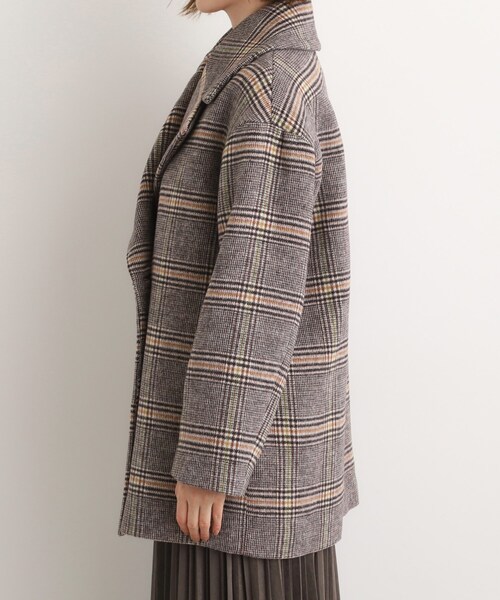 grove（グローブ）の「ふんわりまとう、オーバーサイズテーラーコート（チェスターコート・レディース・ブラック系1/ライトベージュ/グレー・02/03/01/04/05）」の13枚目の写真