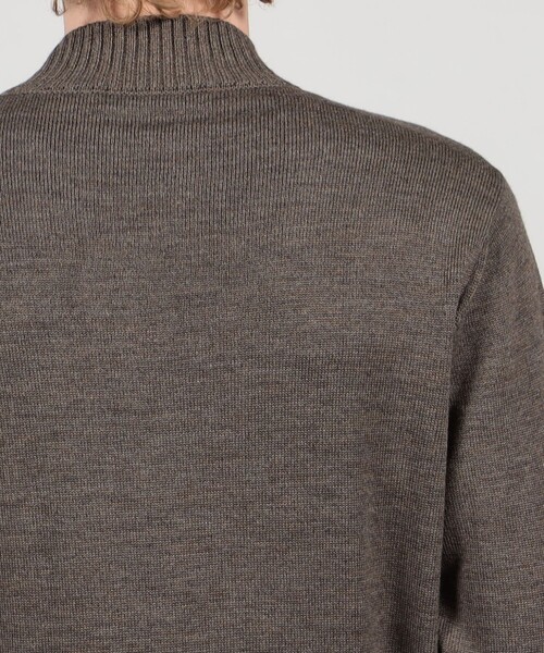 TOMORROWLAND (トゥモローランド)の「TOMORROWLAND tricot メリノベーシック モックネックプルオーバー(ニット/セーター・メンズ・キャメル/ライトグレー/ネイビー/ライトブルー/カーキ/ブラック・S/M/XL/L)」の12枚目の写真