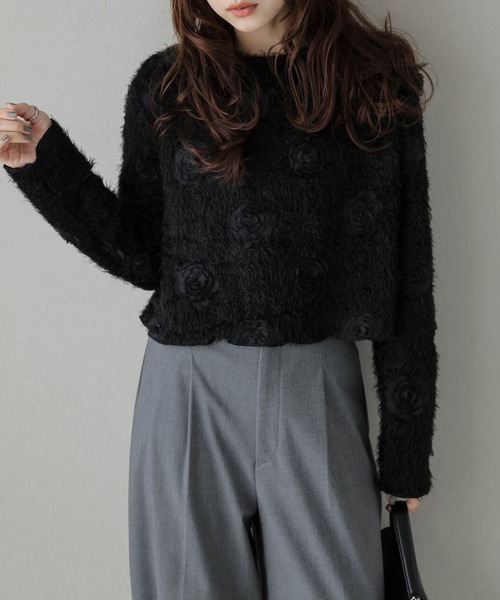AMELY(エミリー)の「フラワーモチーフフェザーニット(ニット/セーター・レディース・アイボリー/ブラック・フリー)」の8枚目の写真