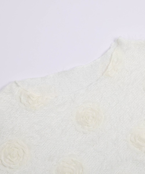 AMELY(エミリー)の「フラワーモチーフフェザーニット(ニット/セーター・レディース・アイボリー/ブラック・フリー)」の20枚目の写真